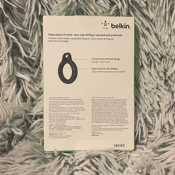 Apple AirTag Secure Holder with Strap - Picture 3 of 5